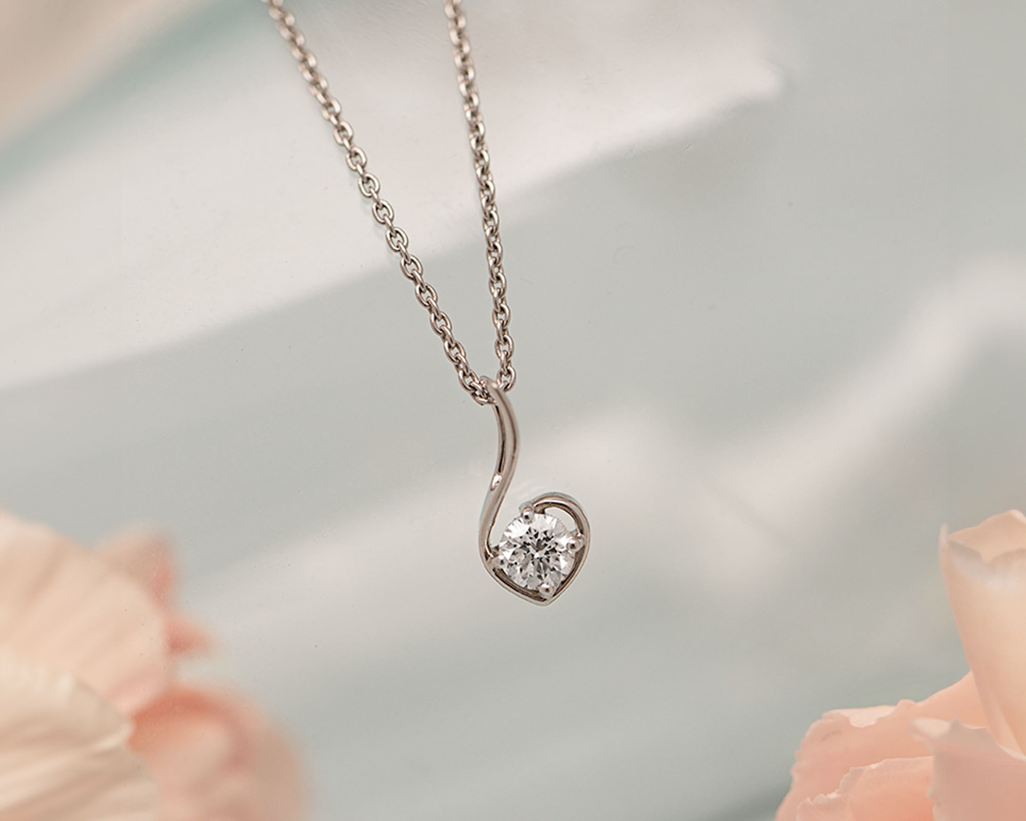 Best solitaire pendants